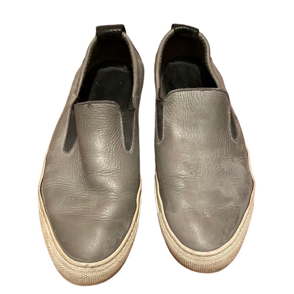 Arche leather slip on sneakers. In silver. Worn. Size 39.